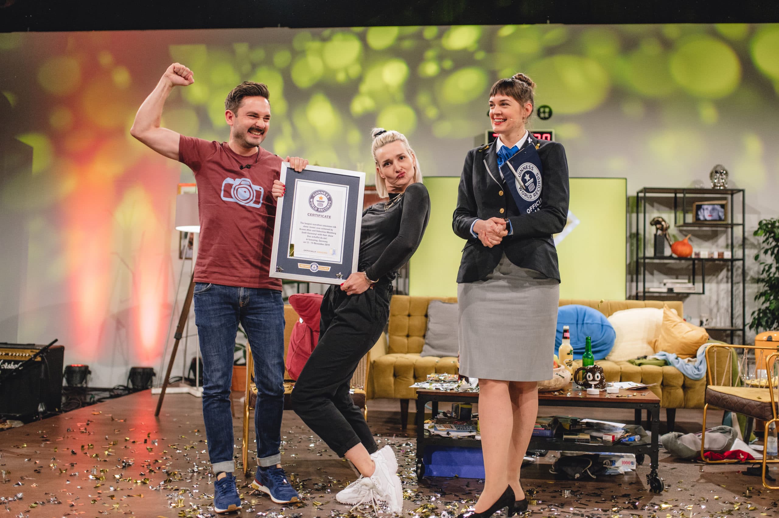 Link zum Artikel: „72h Talkshow-Weltrekord“: funk-Hosts Ariane Alter und Sebastian Meinberg talken sich ins Guinness-Buch der Rekorde